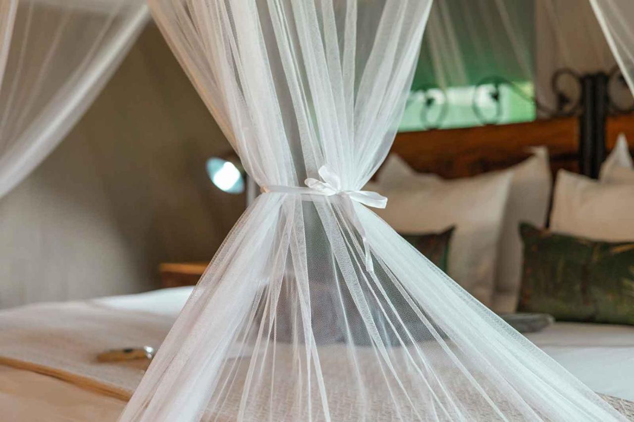 Umkumbe Bush Lodge - Luxury Tented Camp Reserva de caza Sabi Sand Exterior foto