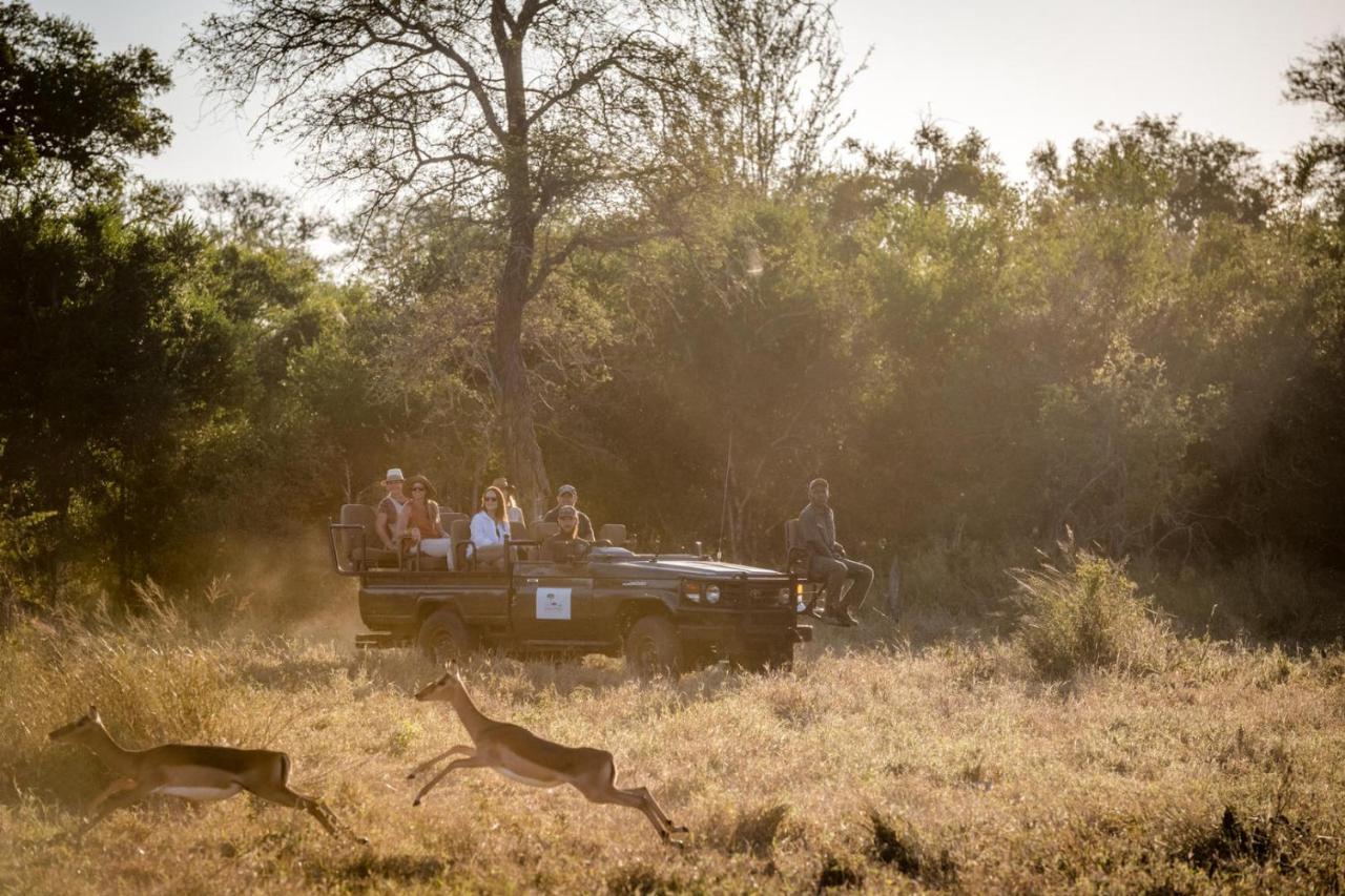 Umkumbe Bush Lodge - Luxury Tented Camp Reserva de caza Sabi Sand Exterior foto