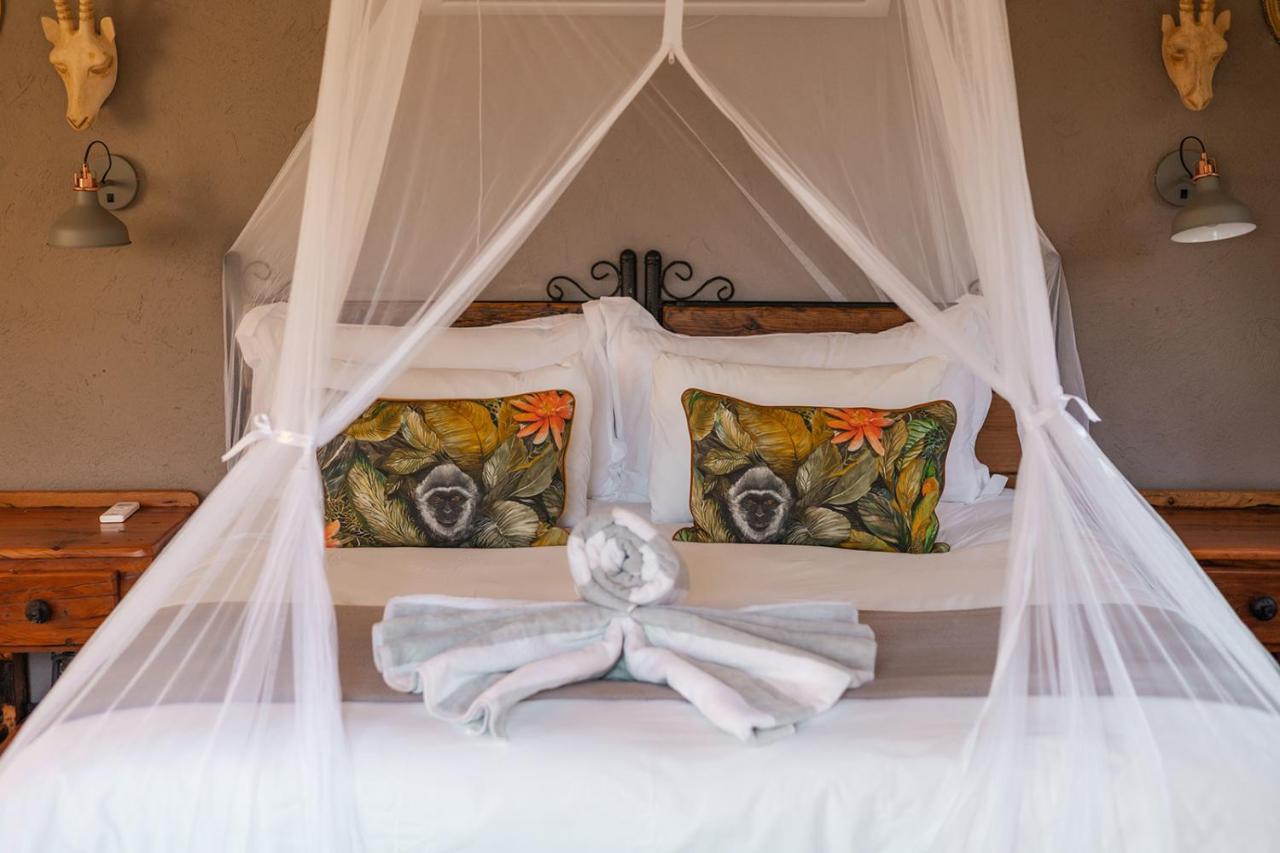Umkumbe Bush Lodge - Luxury Tented Camp Reserva de caza Sabi Sand Exterior foto